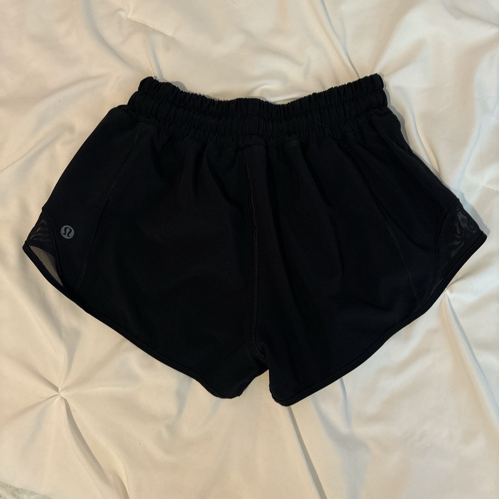 (SOLD) lululemon hotty hot shorts